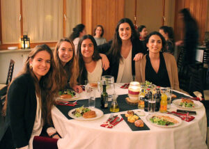 navidad-alumni-college