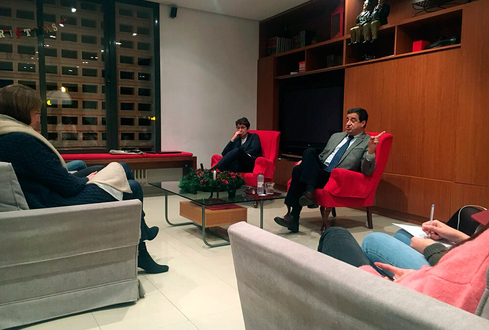 TERTULIA CON JAVIER TRIGO