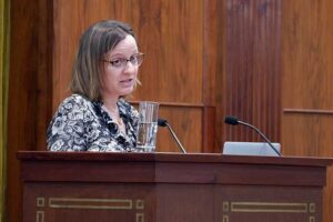 apertura-alumni-college