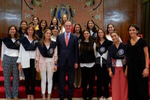 apertura-alumni-college