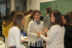 debate-alumni-college