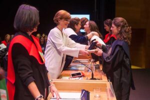 becas-alumni-college-2019