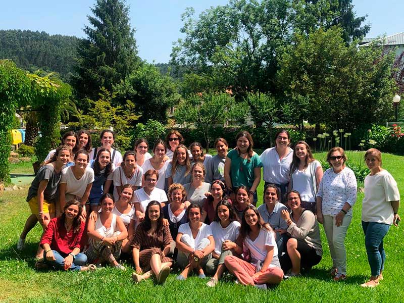 voluntarias-campamento-mazo