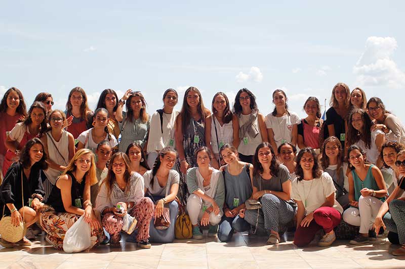 voluntariado-bucarest-alumni-college