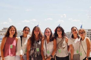 voluntariado-bucarest-alumni-college