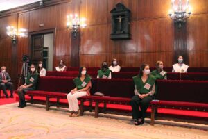 apertura-alumni-college