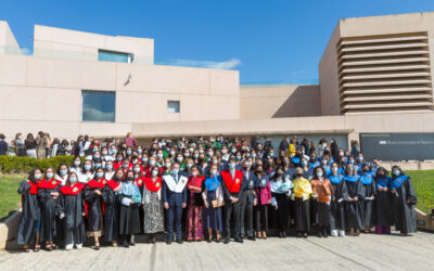 ACTO ACADÉMICO DE IMPOSICIÓN DE BECAS ALUMNI COLLEGE
