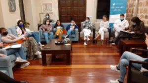 Velada literaria. Laura Perez Bou Goimendi leyendo su poema sobre la Mirada 1