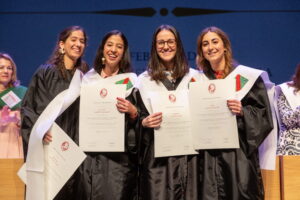 ACTO ACADÉMICO DE IMPOSICIÓN DE BECAS ALUMNI COLLEGE 7 20230211 029