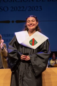 ACTO ACADÉMICO DE IMPOSICIÓN DE BECAS ALUMNI COLLEGE 17 20230211 039 scaled