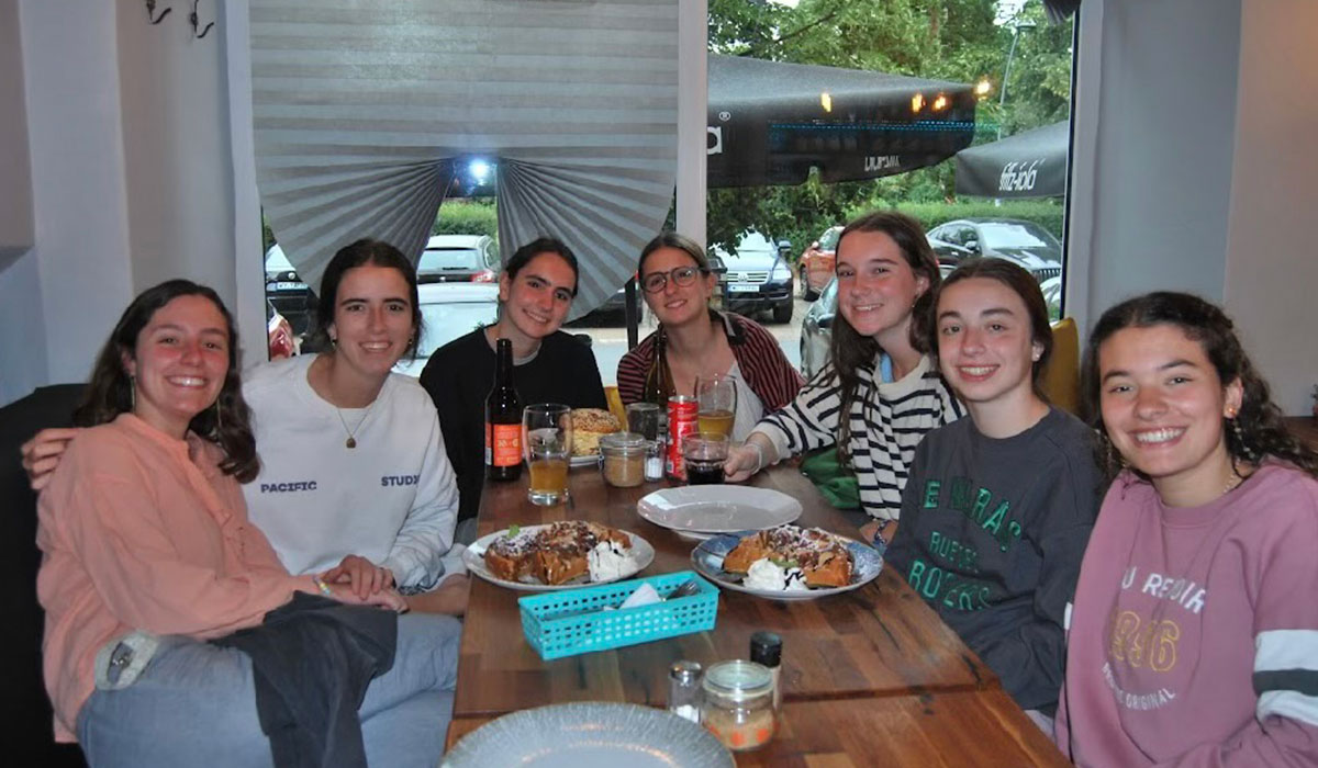 Carrusel colegio mayor goroabe alumni college 03