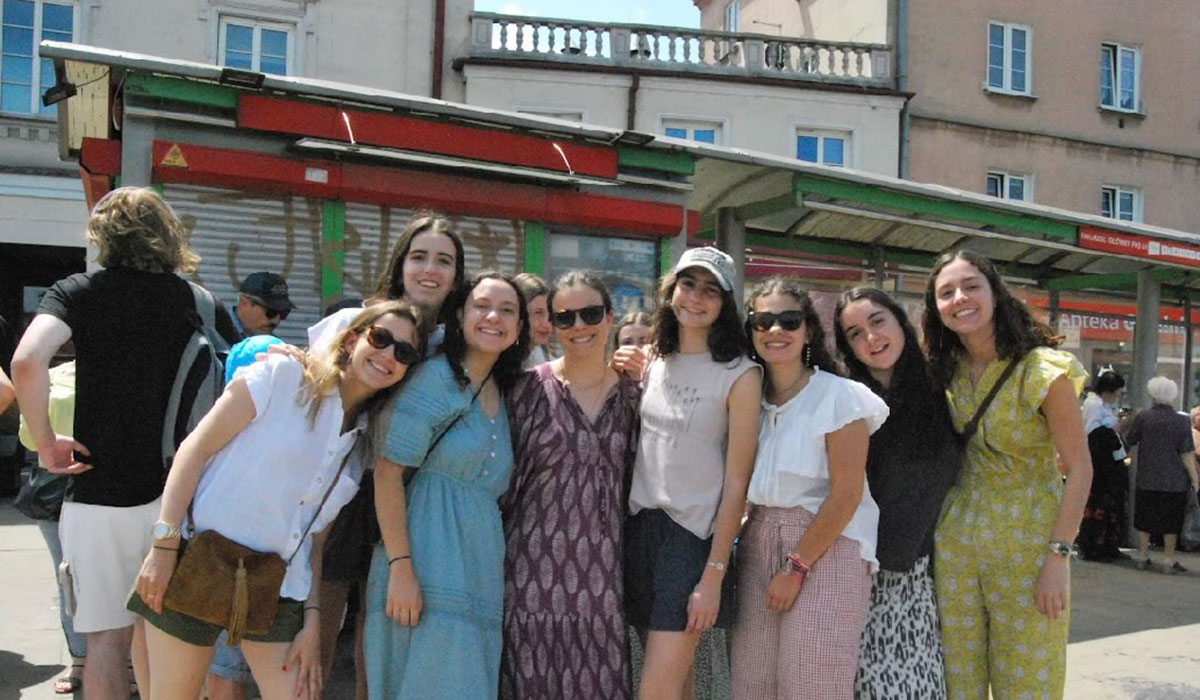 Carrusel colegio mayor goroabe alumni college 06