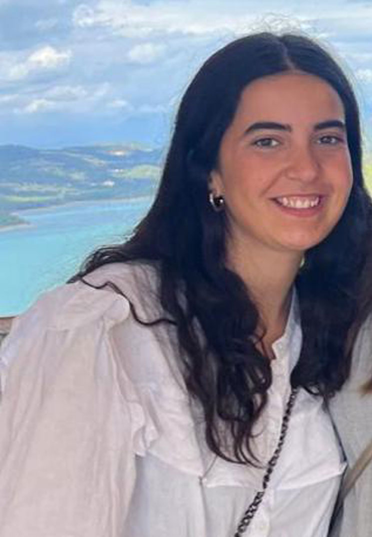 Testimonios alumna externa Maria Moraga vertical